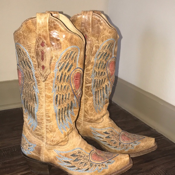 corral wing boots